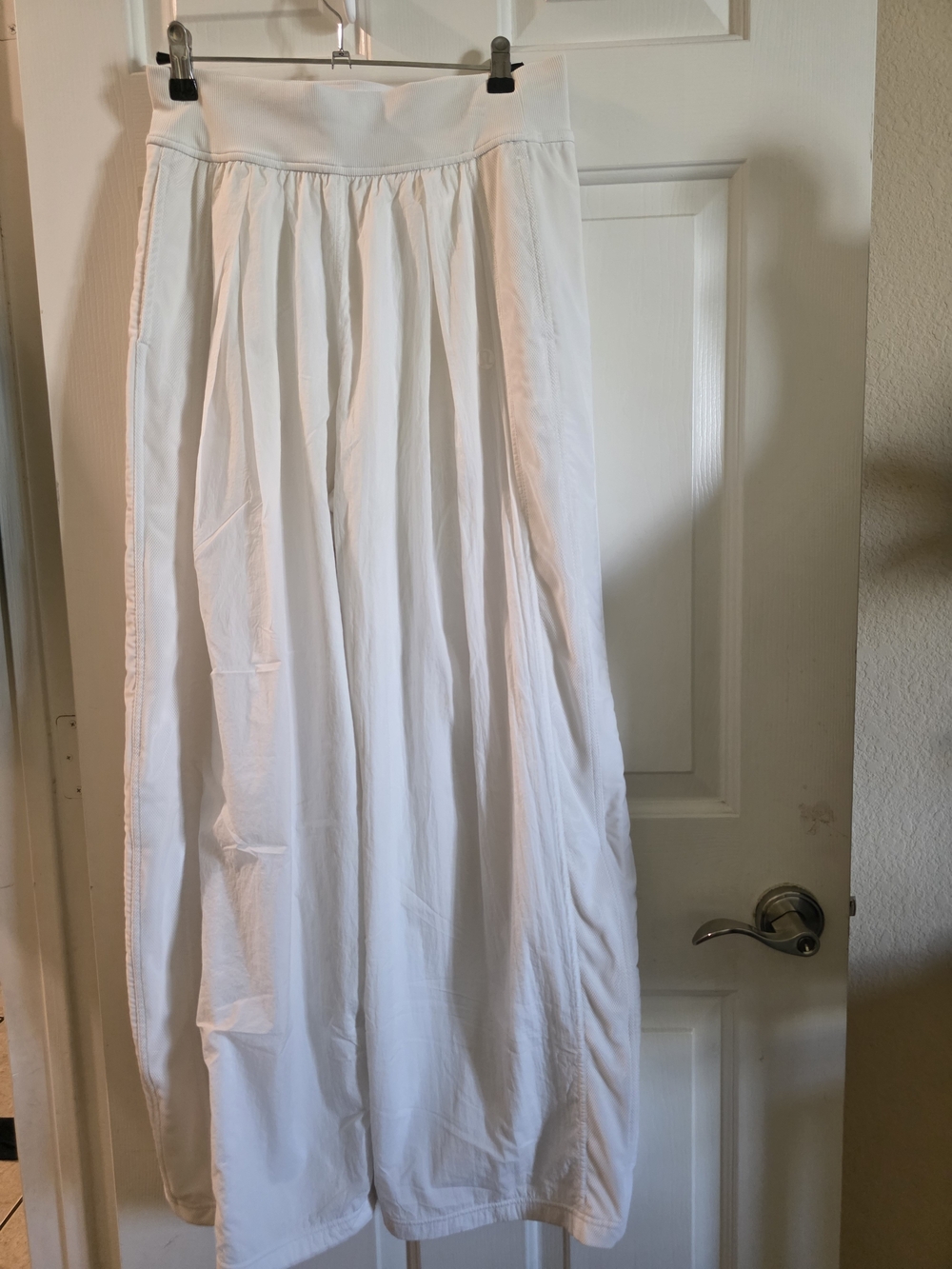 ALOHA Collection White Wide-Leg Pull-On Pants - Picture 2 of 9